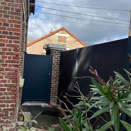 La Petite Maison Hébergement de vacances Vermand